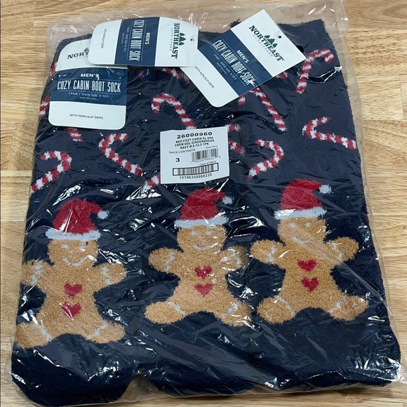 NEW Northeast Outfitters 3 Pairs Men's (8-12.5) Womens Navy Gingerbread Socks - Picture 1 of 5